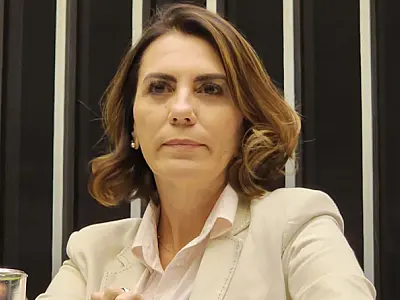 Deputada quer desburocratizar importação de medicamentos para doenças raras