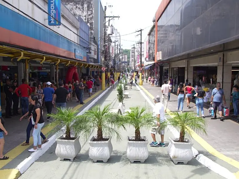 São Vicente aquece comércio com atrações culturais no Boulevard do Centro