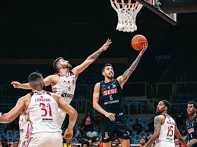 Franca abre vantagem de 2 a 0 e fica perto do título do NBB