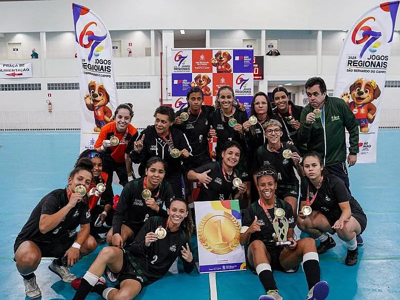 Jogos Regionais: Santos é campeã com as meninas do futsal