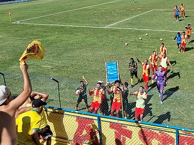 Jabaquara faz 3 a 0 no Ecus Suzano na Caneleira e segue na luta pela classificação na Segundona