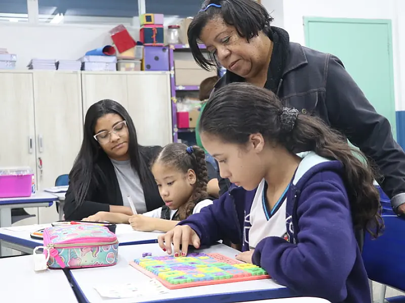 Guarujá investe na educação especial e lança espaço inédito para alfabetização
