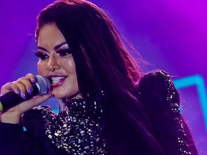 Famosos lamentam morte de Paulinha Abelha