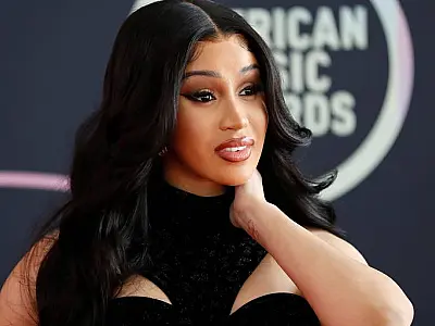 Cardi B excluí conta do Twitter após críticas por não comparecer ao Grammy