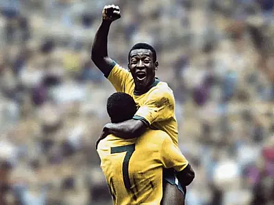 Um ano sem Pelé: imagens históricas do jogador estão disponíveis no Arquivo Público de SP
