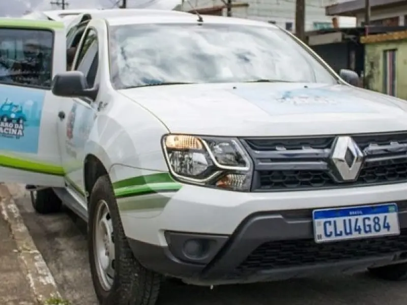 Com Carro da Vacina, crianças de 5 a 11 anos são imunizadas contra a Covid-19 nas escolas