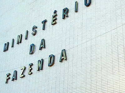 Novo marco fiscal limita alta do gasto a 70% da variação da receita