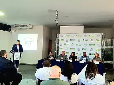 São Vicente sedia etapa do "Circuito Urbano 2025" e debate avanços na habitação