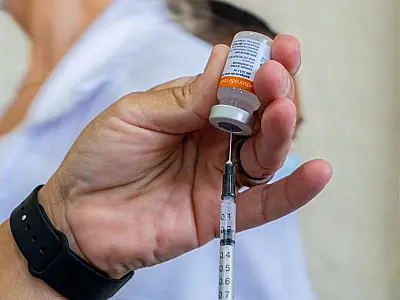 SP começa em 5 de abril a aplicar quarta dose de vacina em quem tem mais de 60 anos