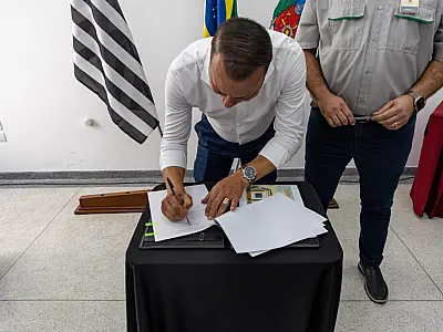 Prefeitura e Usiminas formalizam a criação do Complexo Cultural e Museu da Indústria
