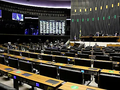 Câmara aprova PEC que derruba monopólio na fabricação de radiofármacos