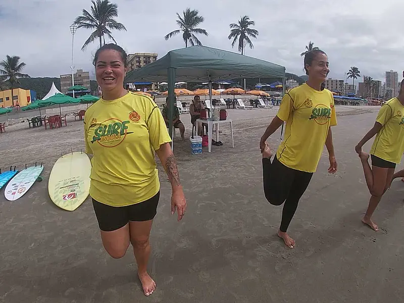 Clínica de Surfe agita o sábado de moradores e turistas em Mongaguá