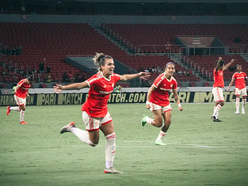 Gurias Coloradas goleiam na abertura da Supercopa do Brasil Feminina
