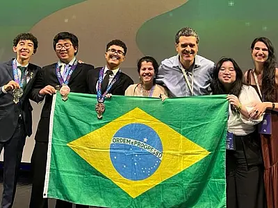 Três estudantes brasileiros retornam com medalhas da Olimpíada Internacional de Biologia