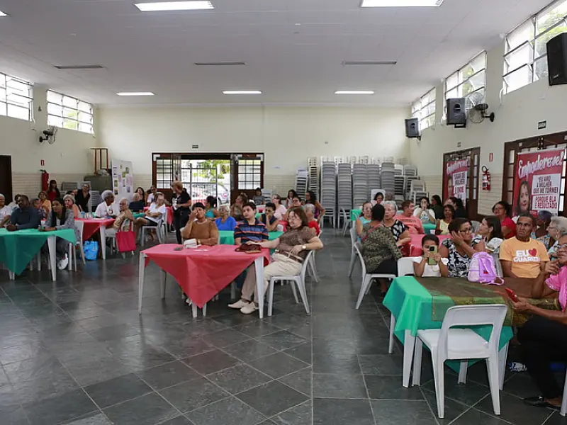 Encontro Motivacional para Mulheres tem relatos de superação e conquistas
