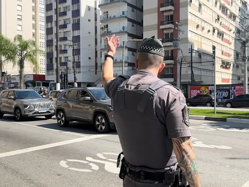 Ação sensibiliza mais de 400 motociclistas em Santos em dia de conscientização