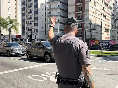 Ação sensibiliza mais de 400 motociclistas em Santos em dia de conscientização