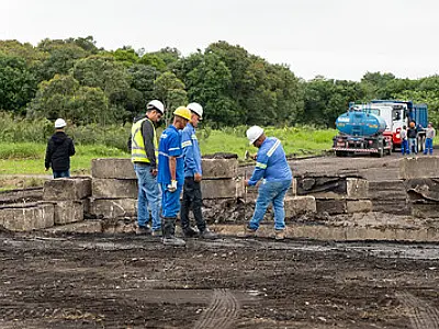 Pista do Aeroporto Civil Metropolitano de Guarujá começa a receber melhorias