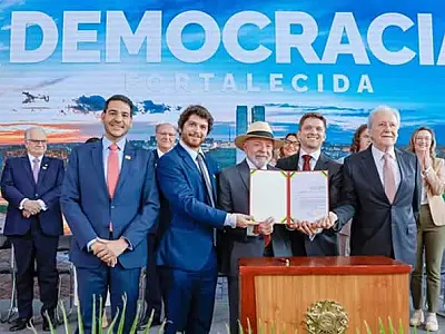 Presidente Lula edita decreto que cria Prêmio Eunice Paiva de defesa da democracia