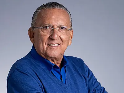 Galvão Bueno contrata ex-árbitros da Globo para amistoso da seleção no YouTube