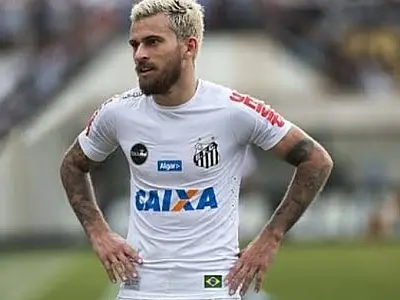 Lucas Lima teve desempenho fraco e polêmicas desde a saída do Santos