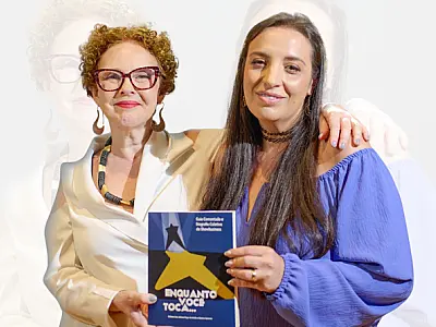 Lançamento de "Enquanto Você Toca", de Fabiana Lian, em Santos
