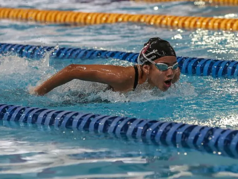 Natação estreia na Liga Sesi e conquista medalhas