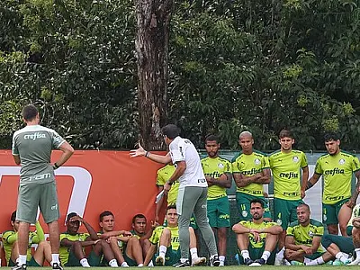 Palmeiras tenta manter melhor campanha e Corinthians terá desafio contra o São Bernardo em Itaquera