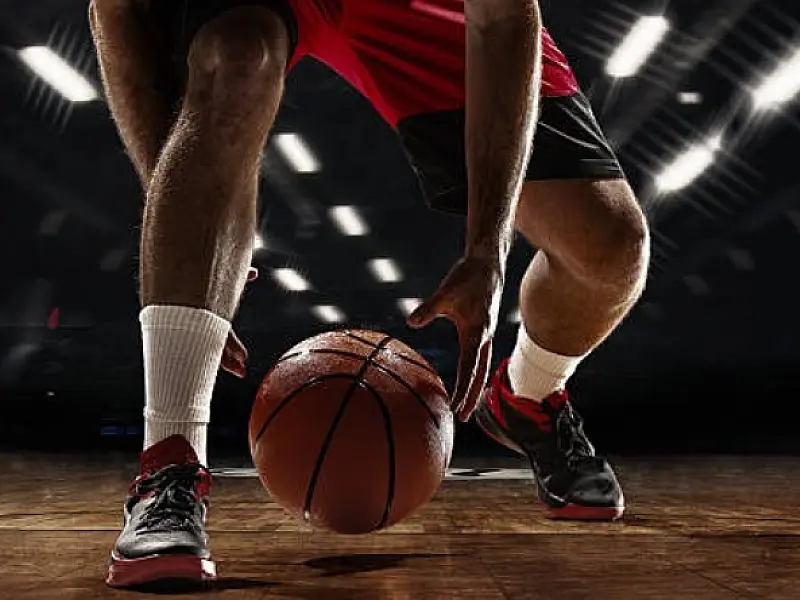 Playoffs da NBA: Jogo 3 movimenta a noite com confrontos decisivos