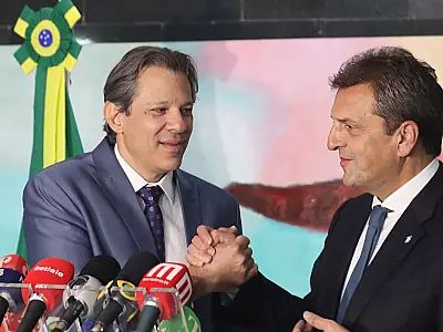 Brasil e Argentina negociam acordo de US$ 600 milhões para exportações