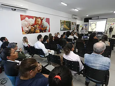 Prefeitura capacita profissionais de saúde sobre aleitamento materno