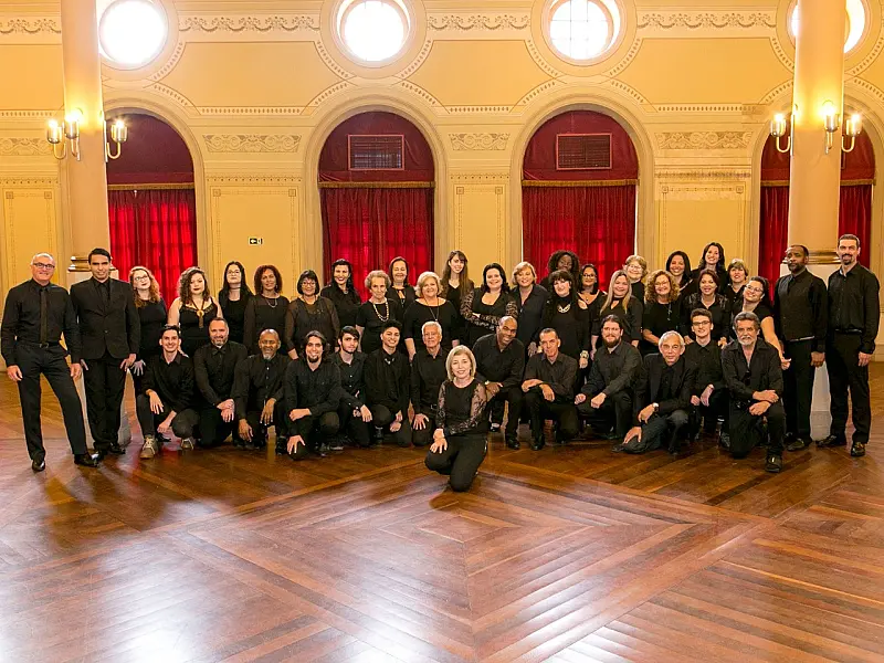 Coral Municipal de Santos e grupo Palimpsesto se apresentam no Novo Quebra-Mar