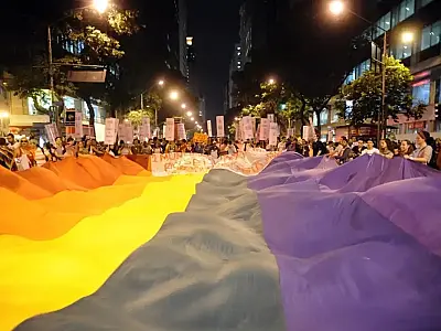 Policiais estão pouco preparados para lidar com LGBTfobia, diz estudo