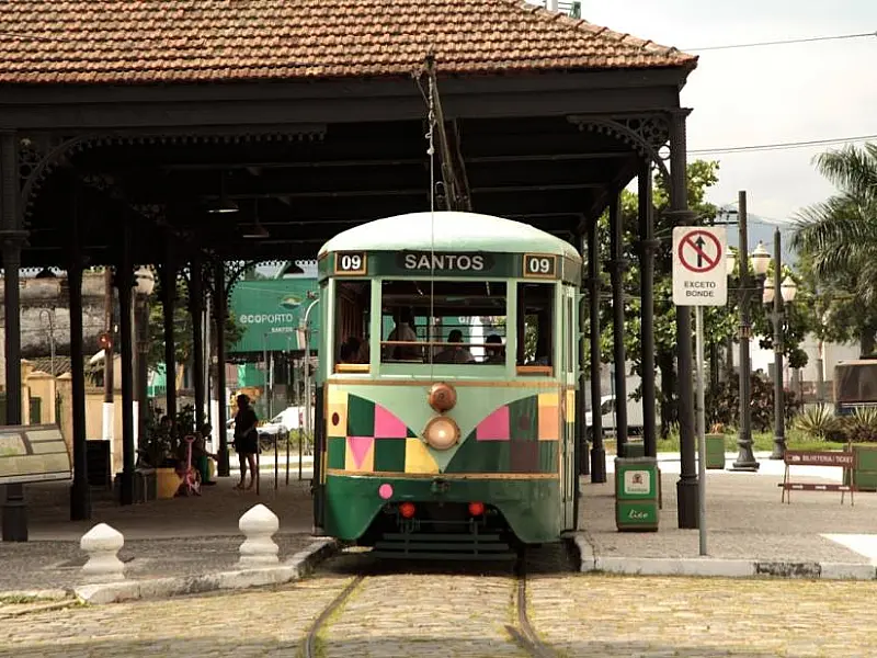 Bonde turístico de Santos não circula no domingo