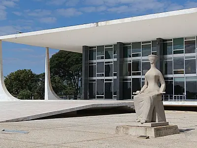STF pede à PGR que investigue Valdemar Costa Neto