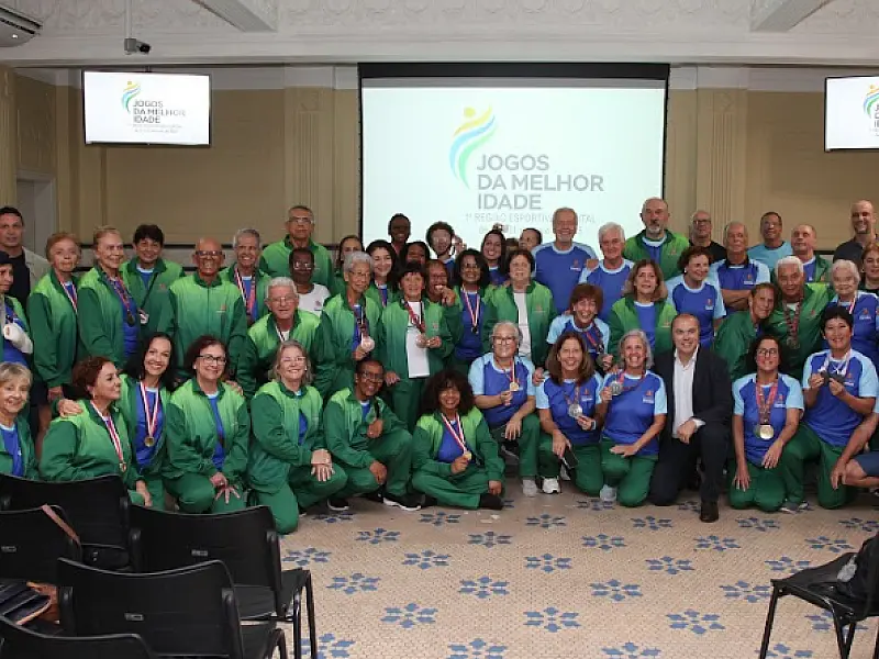 Delegação santista é homenageada após participação nos Jogos Regionais da Melhor Idade