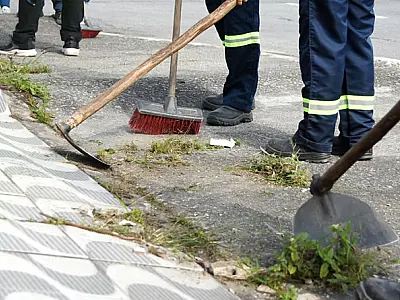 Mutirão de limpeza revitaliza ruas do Bairro Caiçara, em Praia Grande/SP