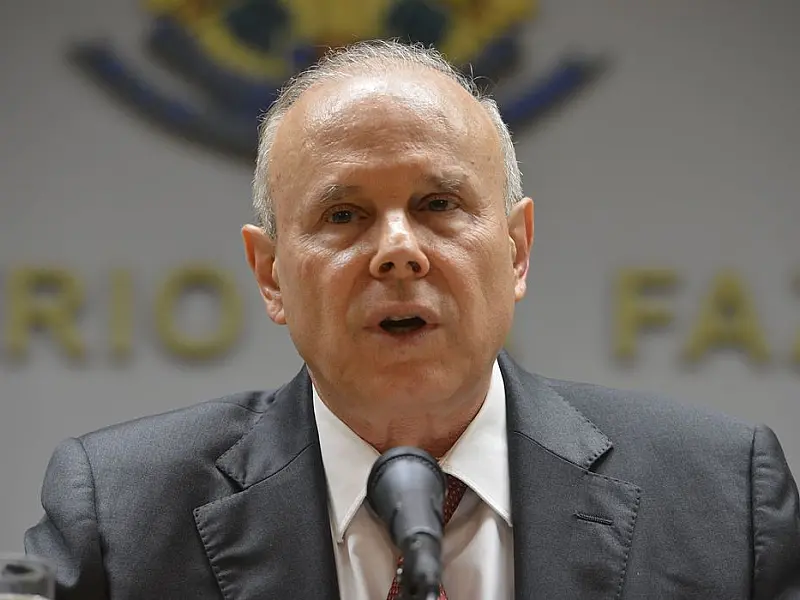 Mantega e Coutinho são absolvidos em processo de empréstimos do BNDES