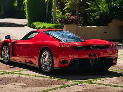 Ferrari rara de Fernando Alonso é leiloada por quase R$30 milhões