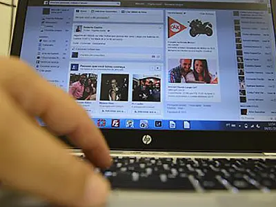 Denúncias de crimes na internet com discurso de ódio crescem em 2022