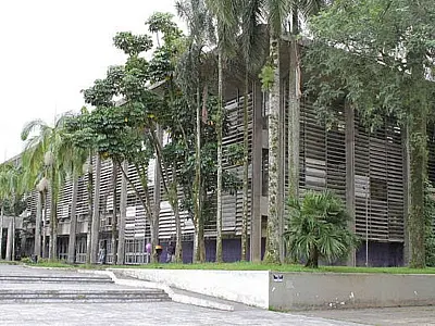 Controladores de unidades de ensino e saúde de Cubatão entraram em greve