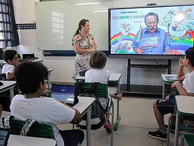 Programa de auxílio financeiro para pós-graduação de professores abre inscrições