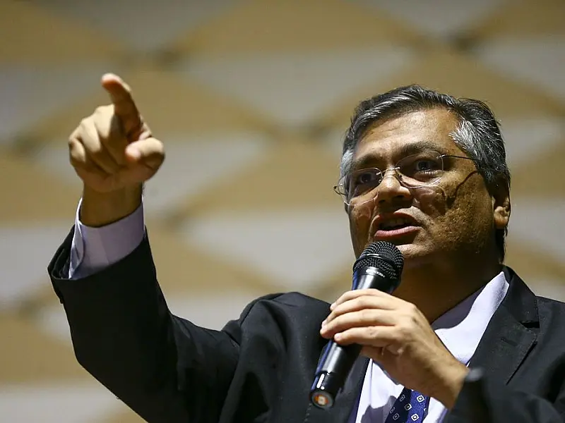 Financiadores de vandalismo começam a ser identificados, diz ministro