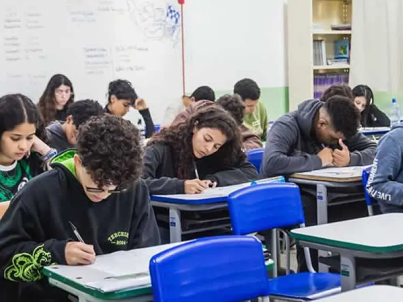 Após uma década, SP avança em língua portuguesa e matemática em todos os anos avaliados no Saresp