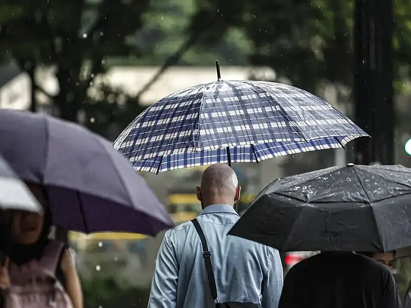 Tempestades por passagem de ciclone ainda ameaçam três estados