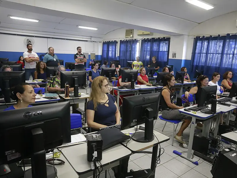 Prefeitura de Guarujá desenvolverá projeto de incentivo à leitura no Ensino Fundamental I