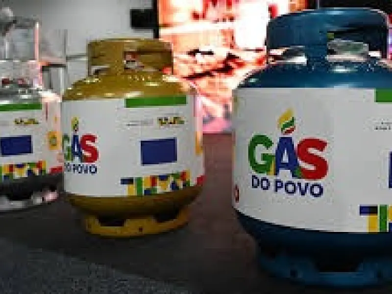 CAIXA inicia distribuição do vale-recarga Gás do Povo