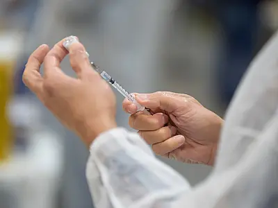 Covid-19: Brasil bate recorde com quase 300 mil casos em 24 horas