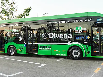 Guarujá entrega ônibus 100% elétrico, van adaptada e 22 veículos administrativos