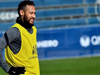 Neymar treina normalmente e será relacionado pelo PSG contra o Real Madrid